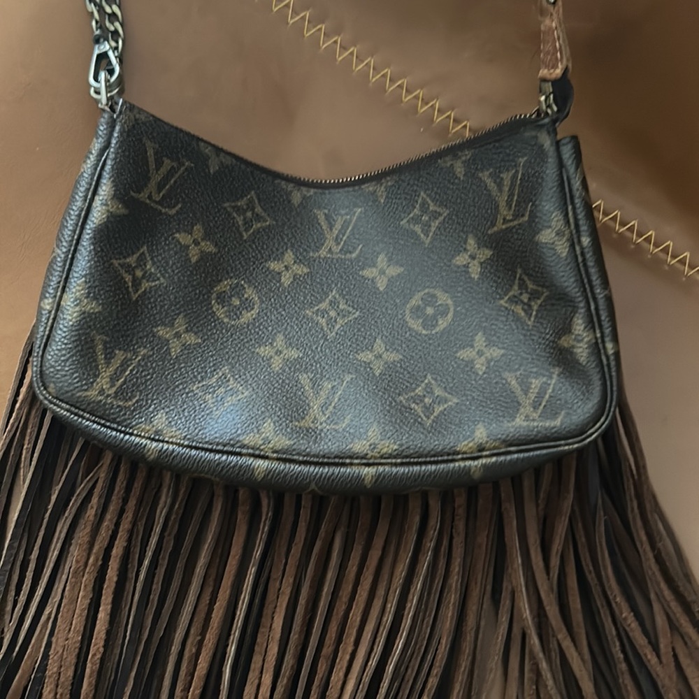 Louis Vuitton Pochette Accessories - Western Style 👢 - Picture 2 of 14